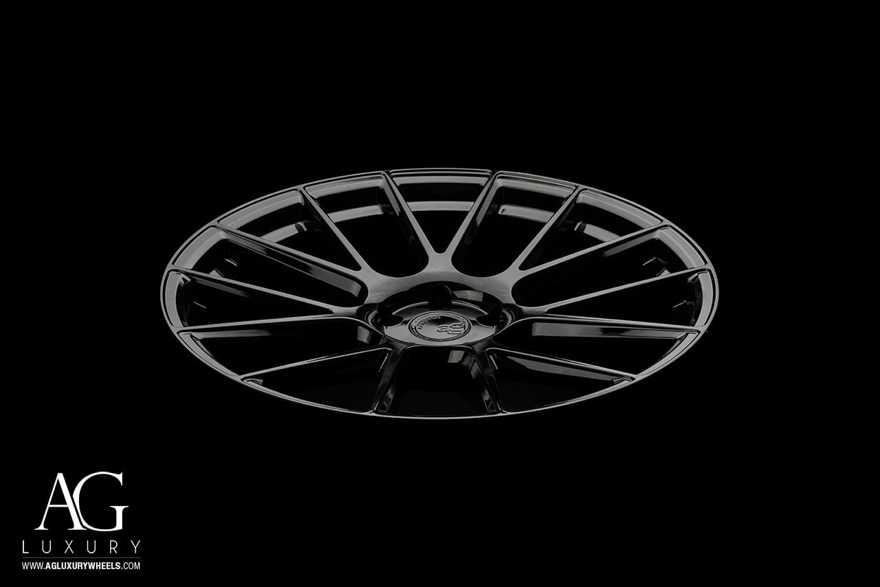 side view of AG Vanquish