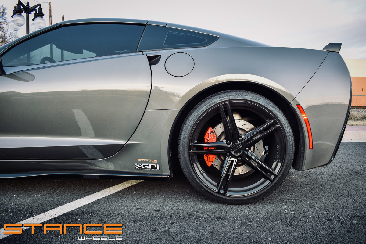 Corvette C7 with 20" wheel Stance SF08
